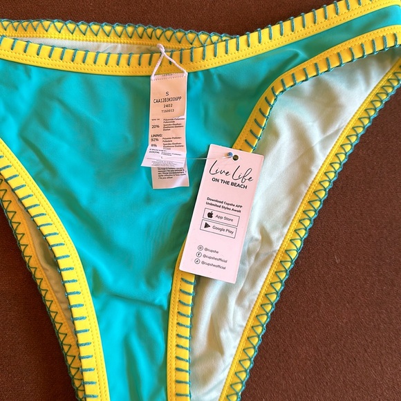 Multi colored bikini NWT - Picture 3 of 4